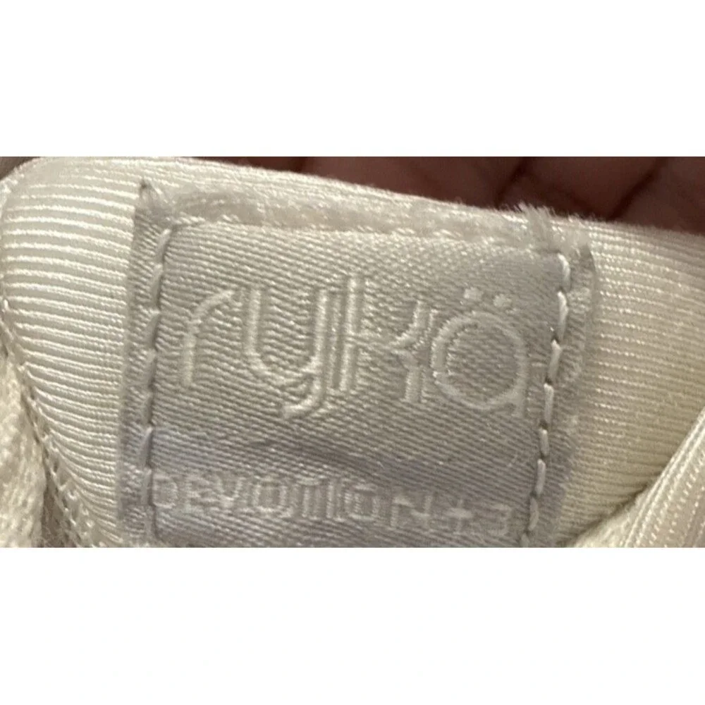 Ryka Devotion Plus 3 White Walking Sneakers Womens Shoes 8M Arch Support Re-Zorb